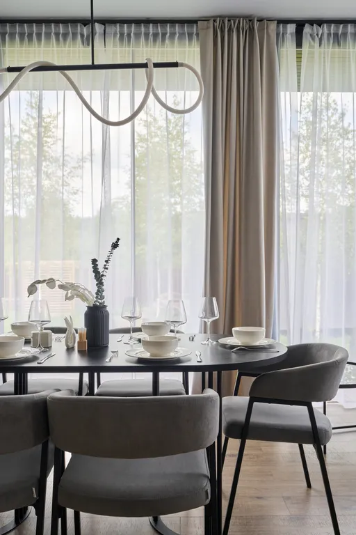 Большой панорамный дом с камином и сауной