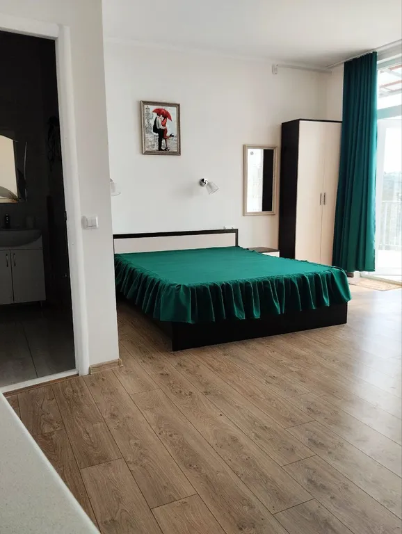 Уютная студия с шикарным видом на море и горы