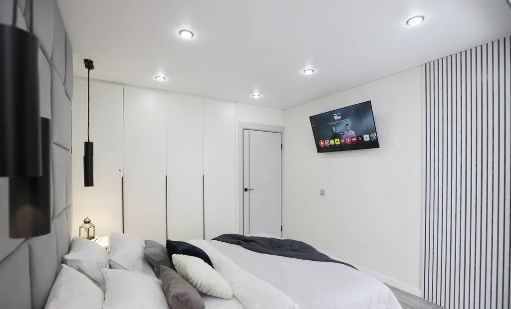 Квартира на 23-м этаже с парящей кроватью