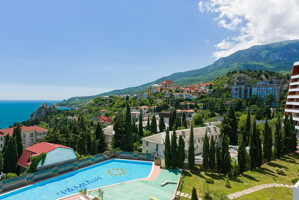 4-комнатная Квартира