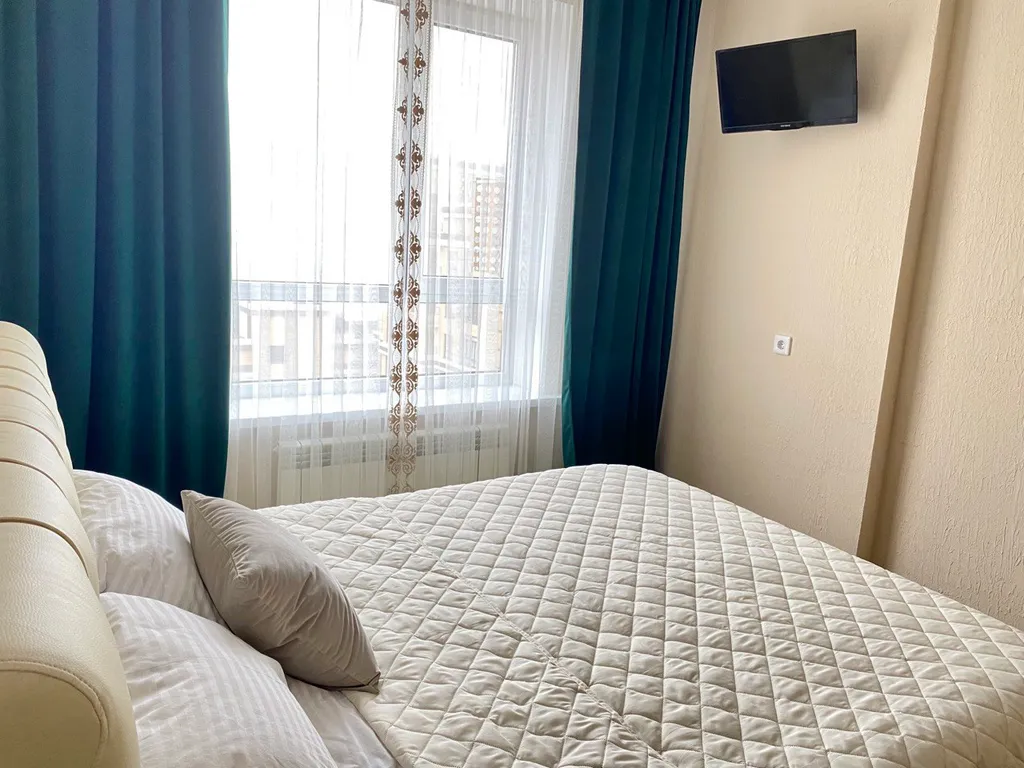 Квартира у фонтана видовая с панорамными окнами ЖК Российский