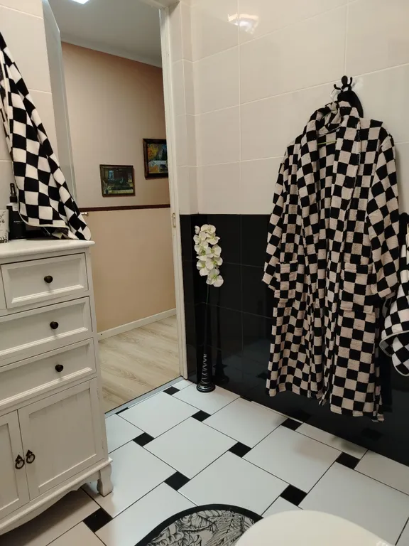 Уединенная часть дома с садом и барбекю