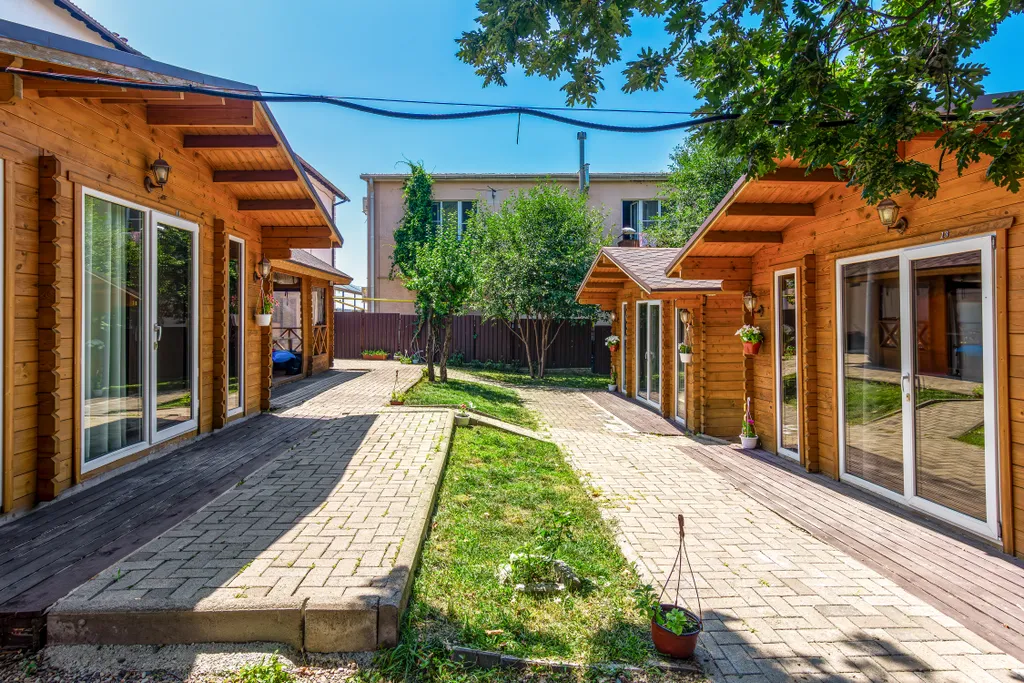 Современный деревянный дом из бруса