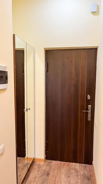 Новая квартира у площади