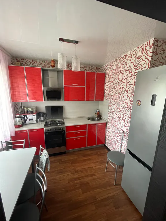 Уютная квартира в спальном районе ждет порядочных людей