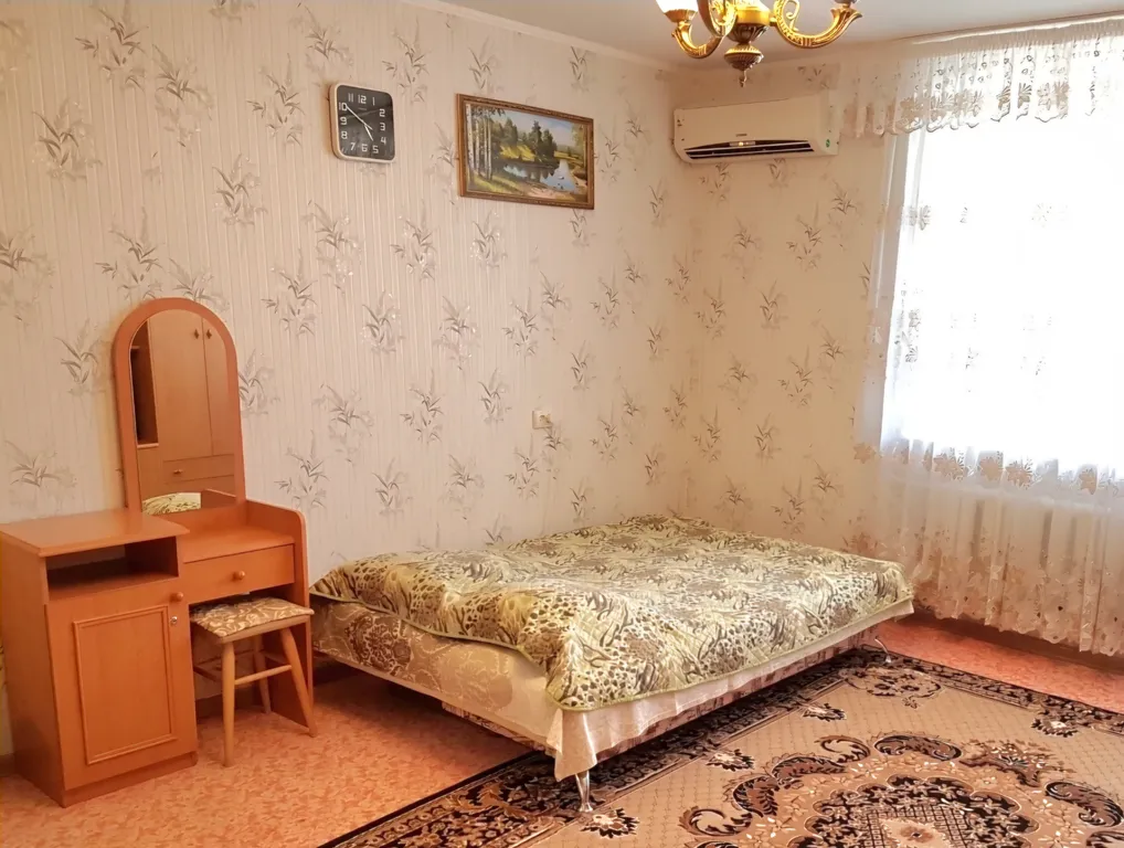 Квартира 1-комнатная Квартира — Евпатория