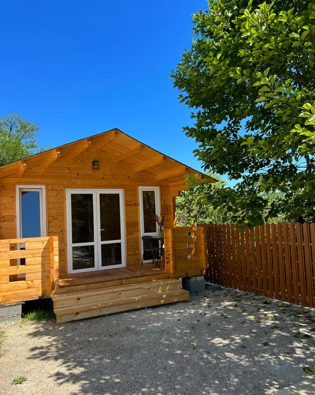 Уютный коттедж в самом центре Абхазии — аренда посуточно в Гудаута