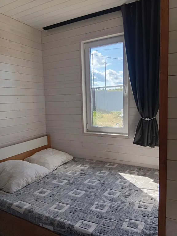 Уютный дом на берегу озера Камбулат