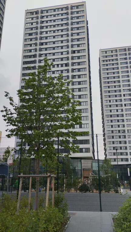 Апартаменты у метро Студенческая и возле центра Нейрохирургии