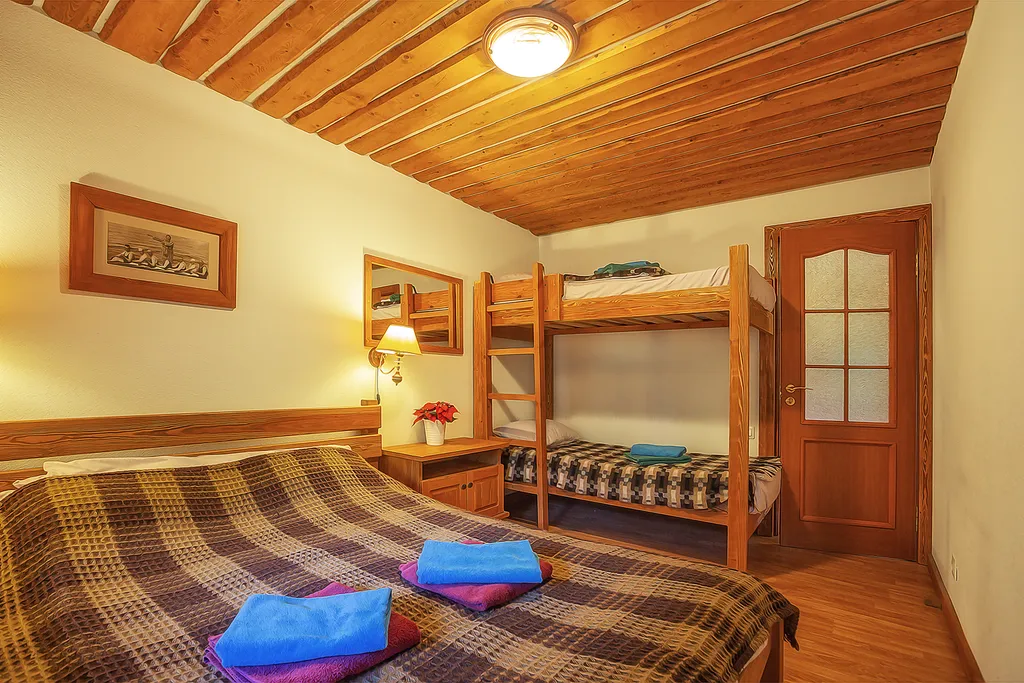 Коттедж Гостевой дом и баня на озере — Верховье