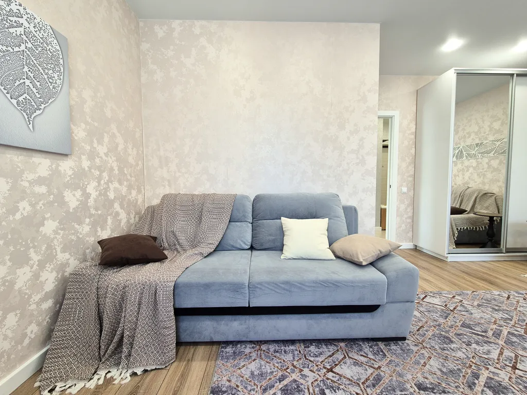 Потрясающая квартира с двумя балконами и видом на реку, лес и горы