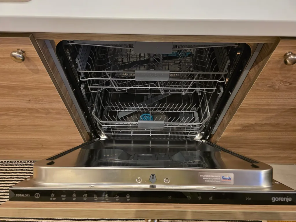 Стильная и комфортная квартира недалеко от лучших пляжей Будвы