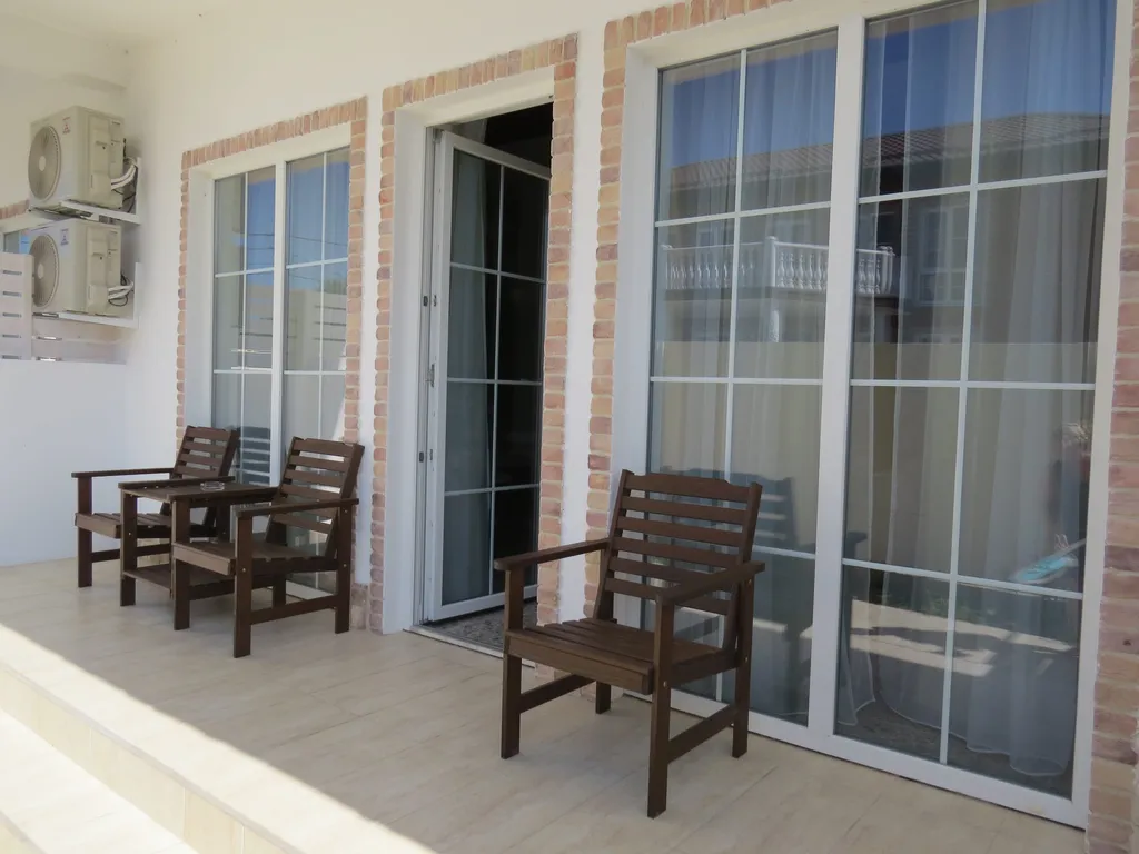 Квартира 2-комнатная Квартира — Кучугуры