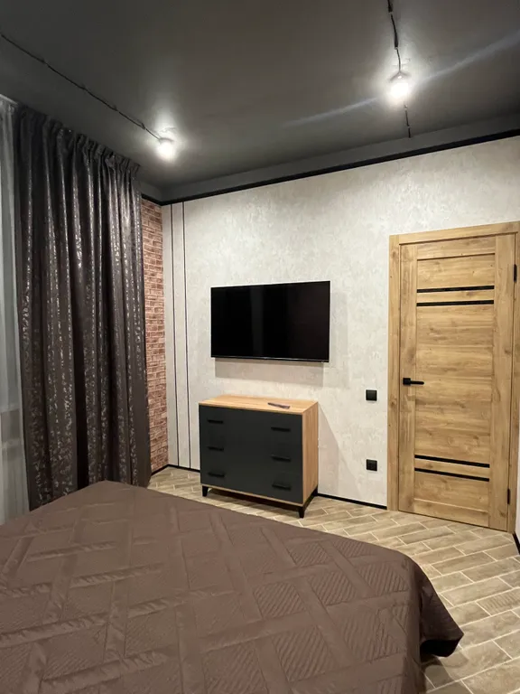 Новая 2-х комнатная квартира с дизайнерским ремонтом в стиле лофт