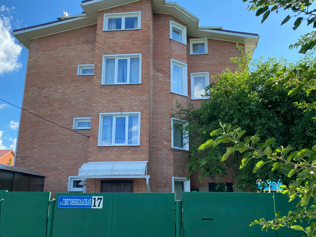 Квартира Квартира Большой улучшенный номер в коттедже с отдельным входом со двора — Краснодар