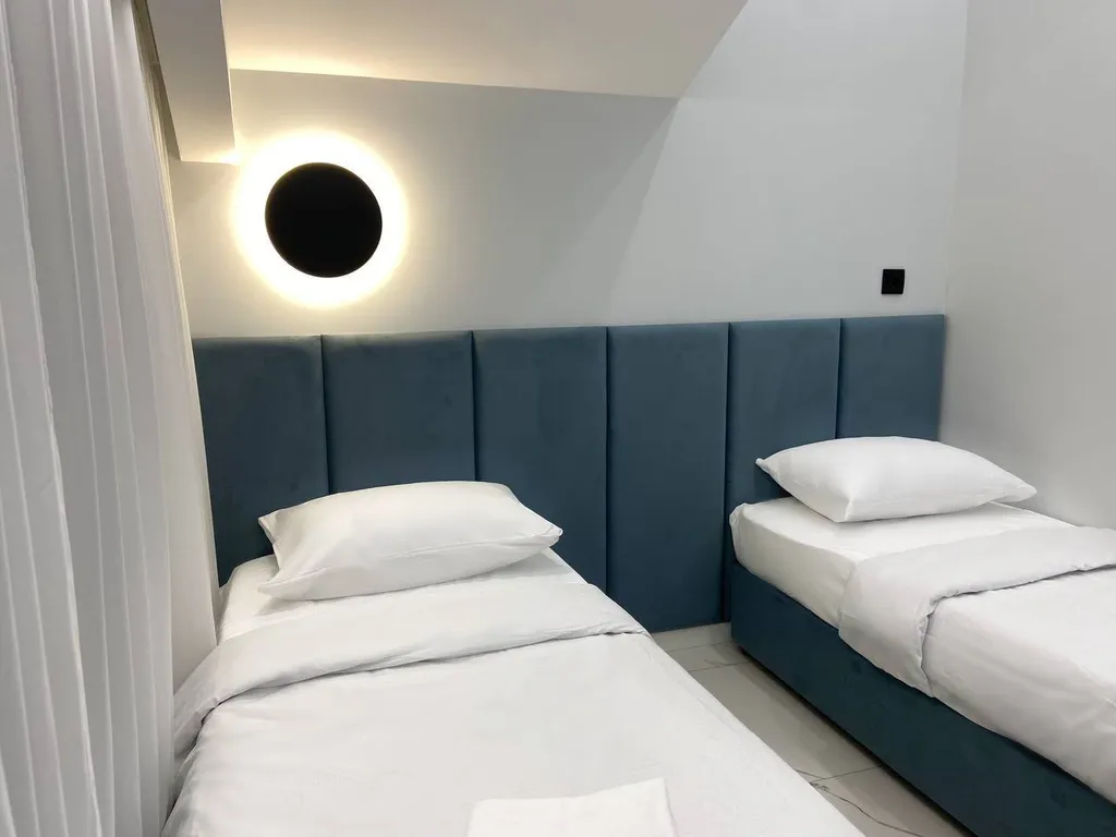 Коттедж Современный большой дом дуплекс с баней — Новоселье