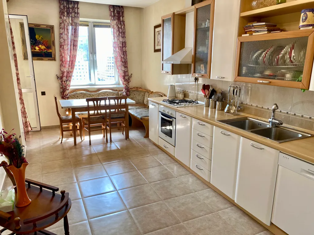 Шикарная  квартира в самом центре города со всеми удобствами