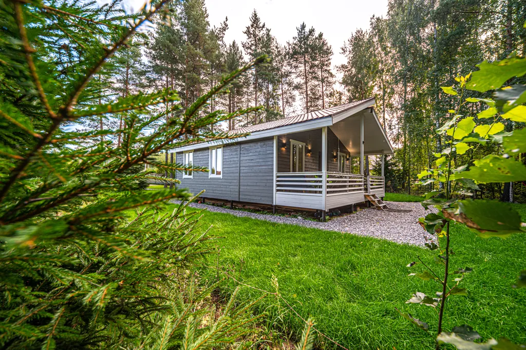 Коттедж Гостевой дом с выходом в лес — аренда посуточно в Всеволожск