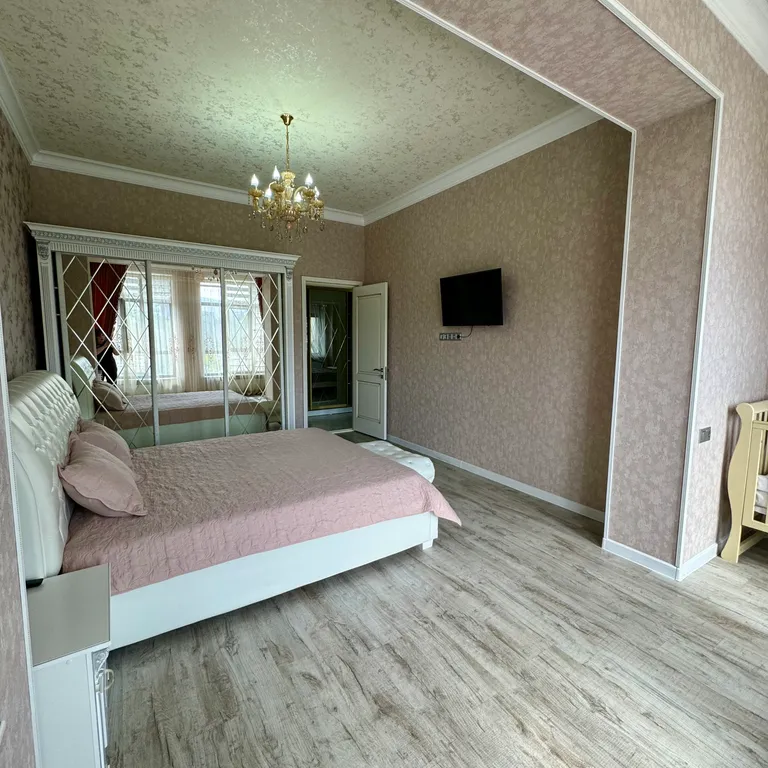 Роскошные трёхкомнатные апартаменты