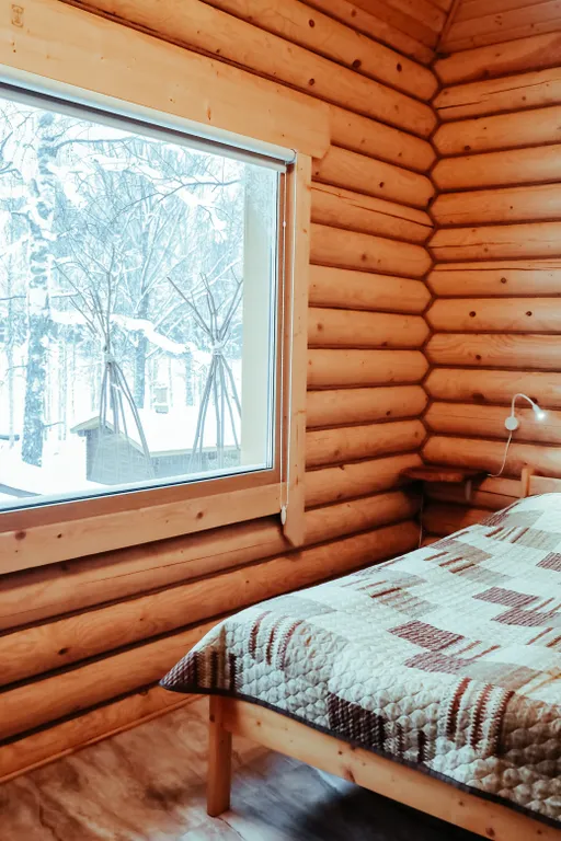 Дом на берегу озера