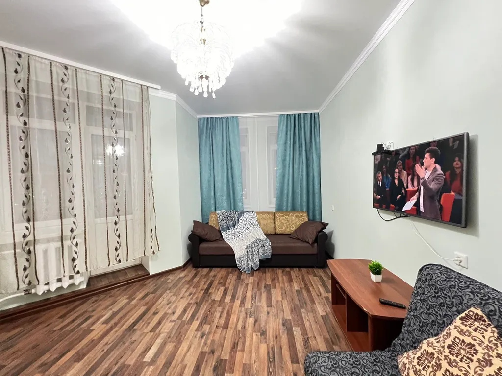 Двухкомнатная квартира в центре города, в новом доме