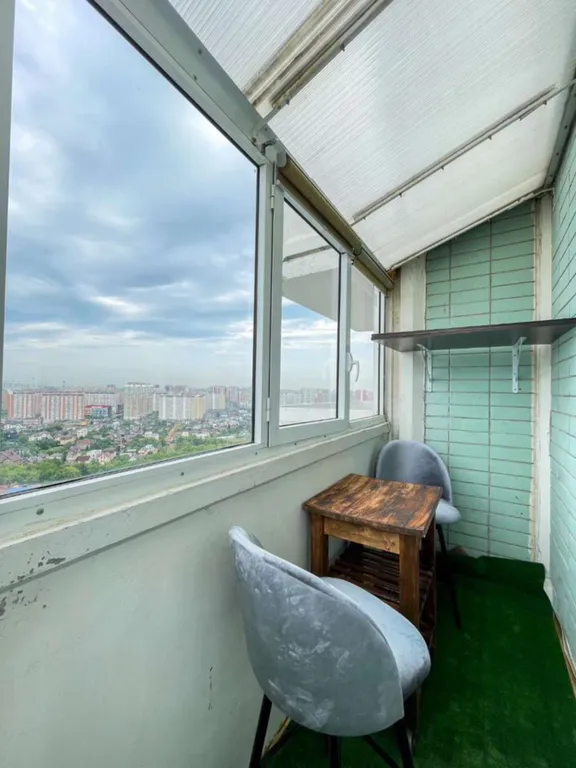 Квaртиpa с хоpoшим peмoнтoм c тpемя изолировaнными комнатaми