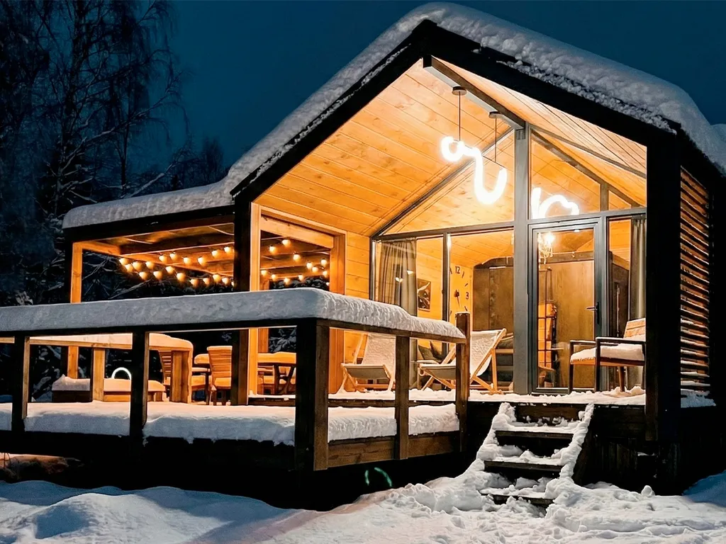 Глэмпинг, двуэтажный а-фрейм с террасой 44м2+14м2