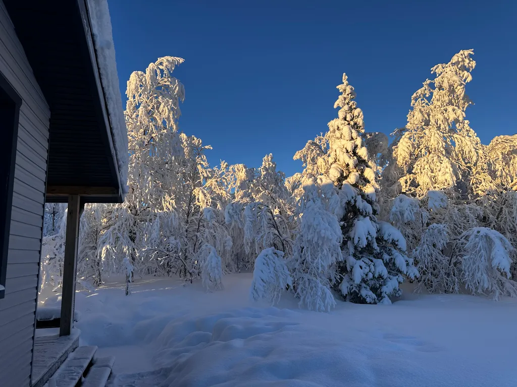Загородный дом по дороге в Териберку