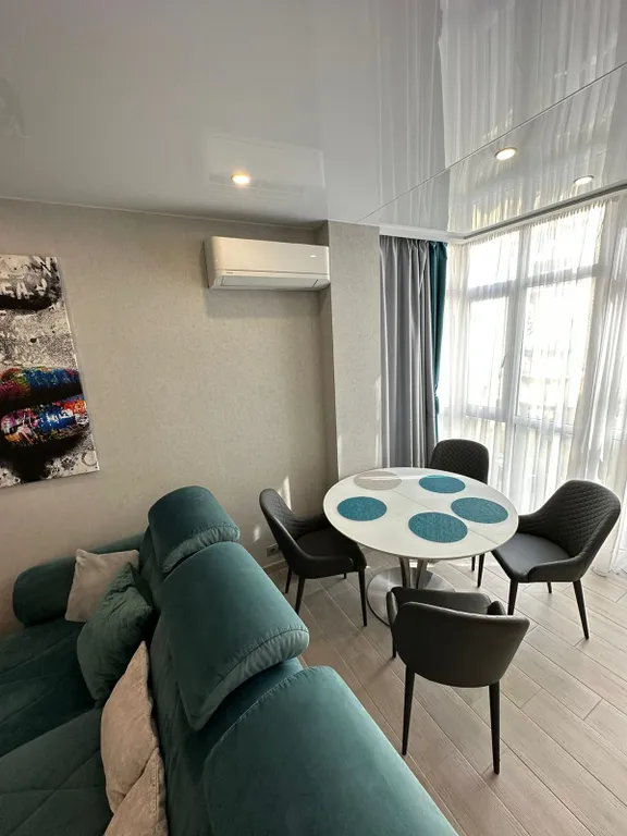 Евро-четырехкомнатный апартамент в Сириусе