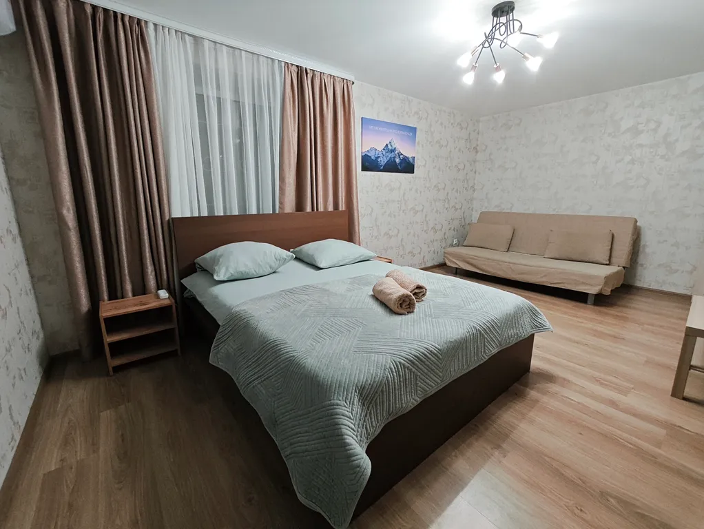 Новая квартира для 8 человек — аренда посуточно в Шахты