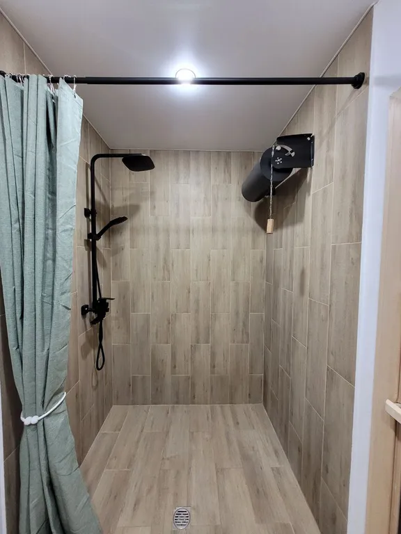 Дом с видом на озеро с баней