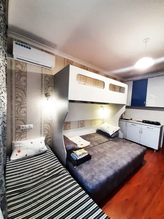 Студия у пляжа с видом на море