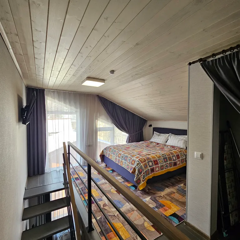 Стильная двухуровневая квартира