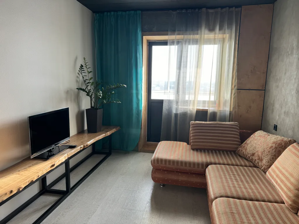 Уютная лофт-квартира в центре города — аренда посуточно в Ангарск