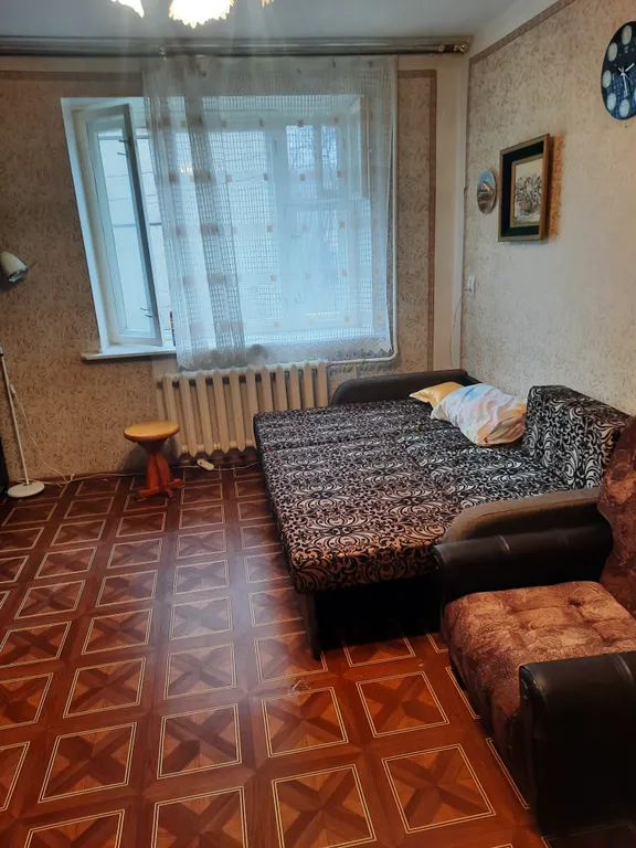 Уютная квартира в спальном районе города — аренда посуточно в Россошь