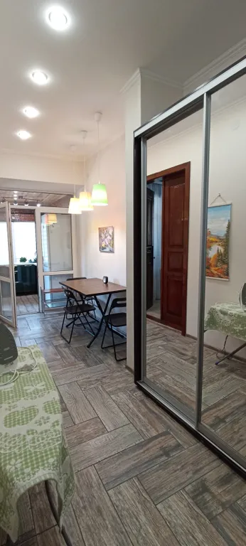 Квартира 2-комнатная Квартира — Евпатория