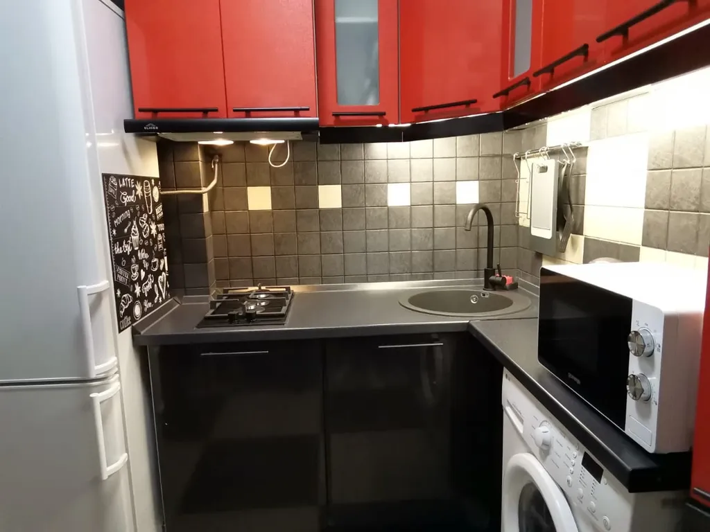 Уютная квартира максимально близко от мнтк и областной больницы