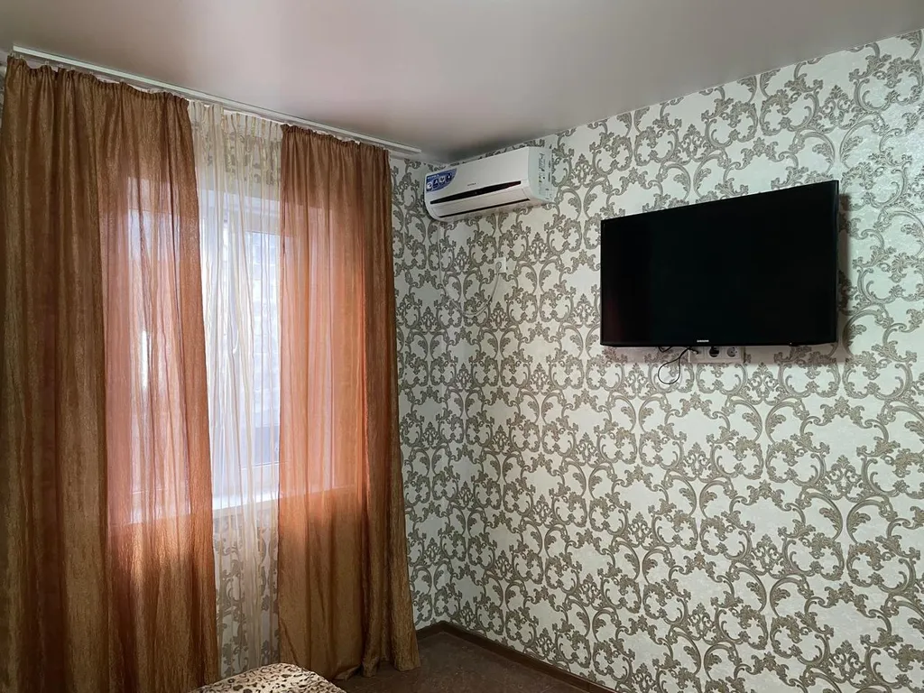 Двухэтажный дом на берегу Азовского моря