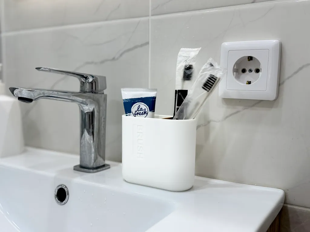 Студия со свежим ремонтом на 16 этаже