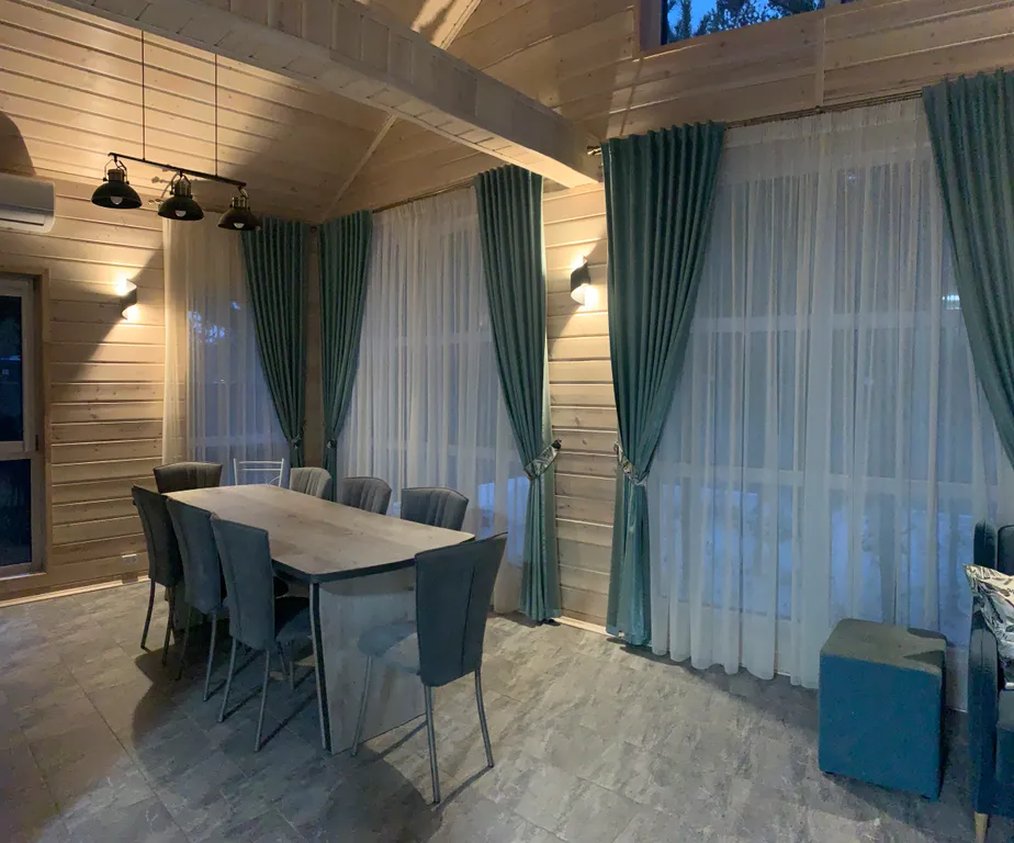 Новый Теплый двухэтажный дом до 10 человек 1км Солнечная Долина