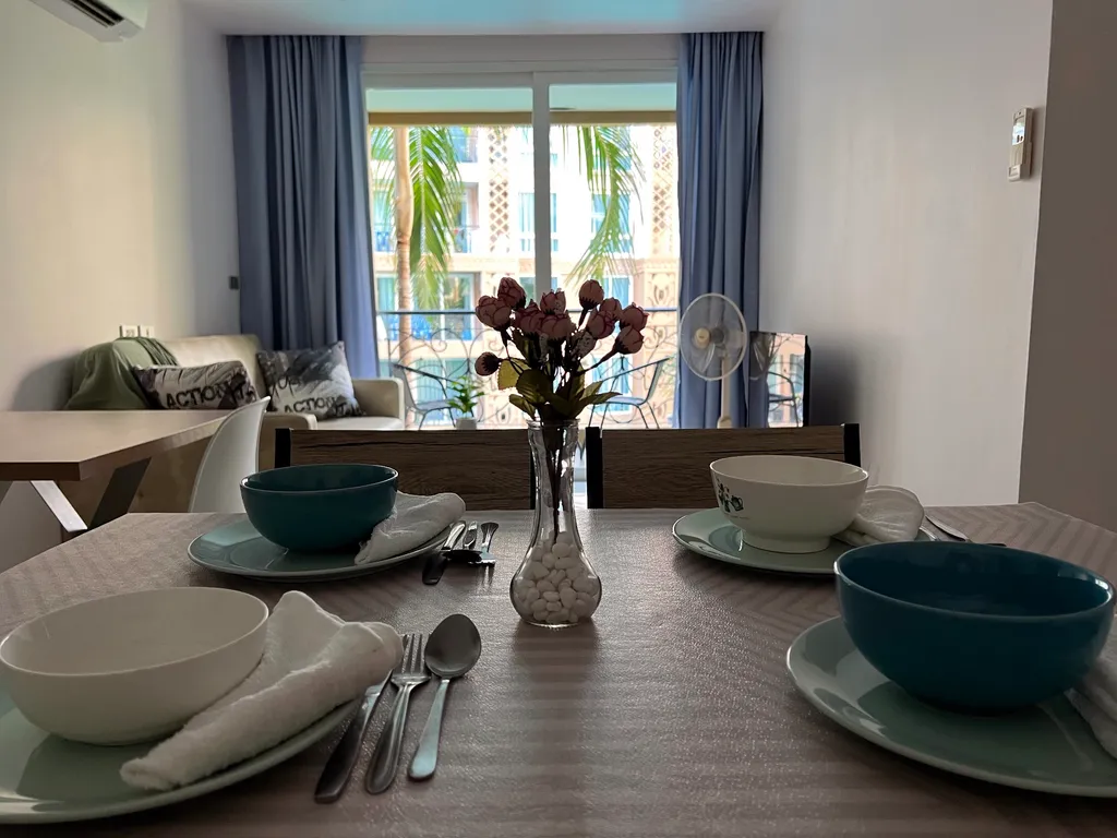 Большая евродвушка в Atlantis