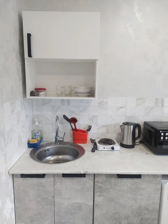 Уютная небольшая студия, 5 минут на метро до центра города