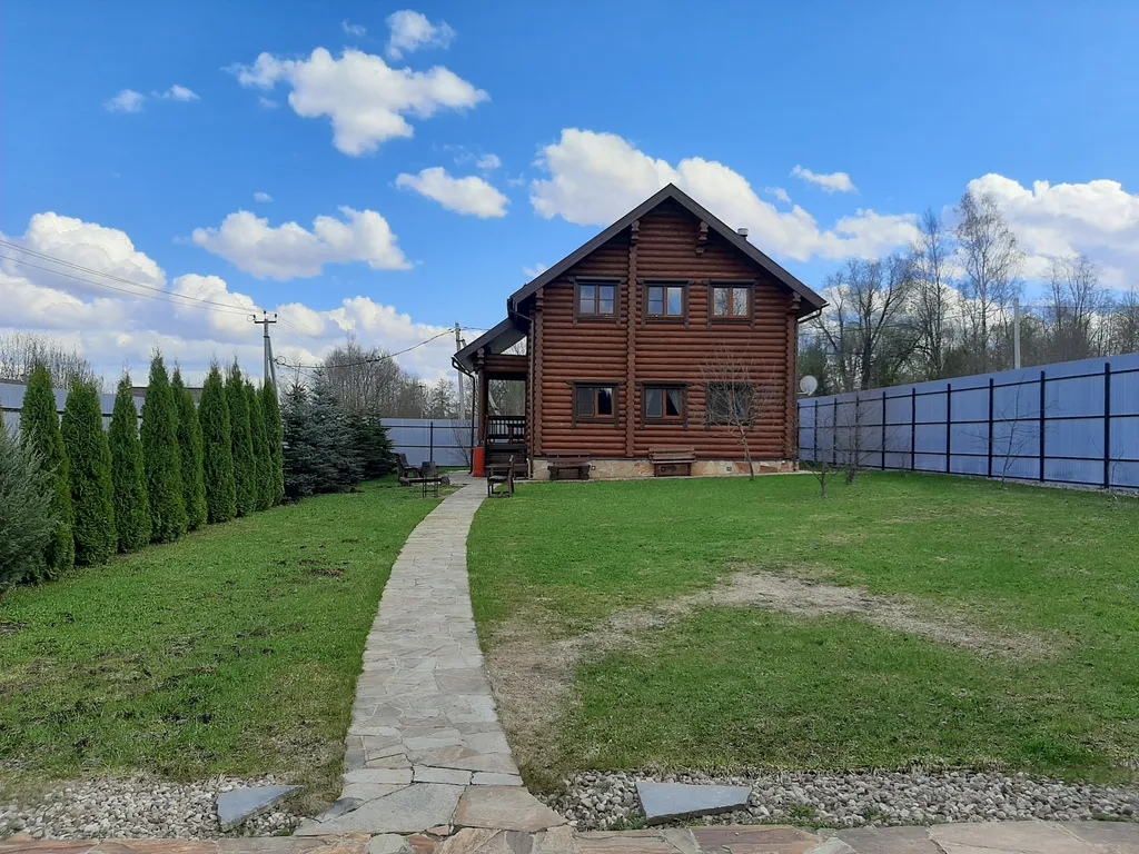 Большой деревянный коттедж рядом с озером и лесом — аренда посуточно в Солнечногорск