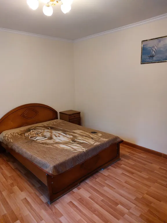 Уютный дом в центре города с местом для парковки автомобиля