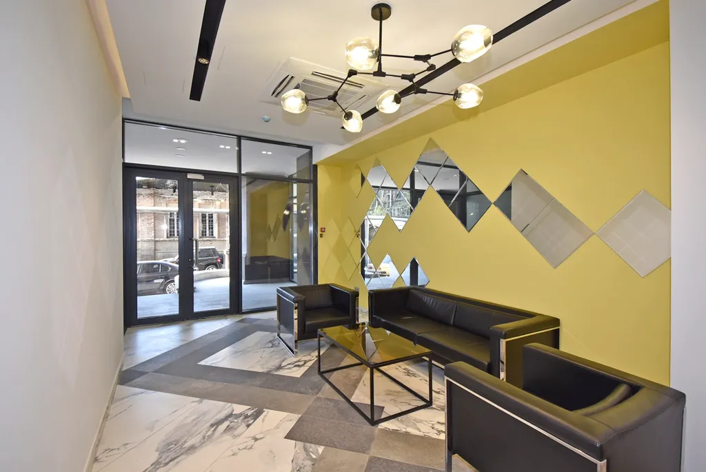 Красивая двухкомнатная квартира в центре города