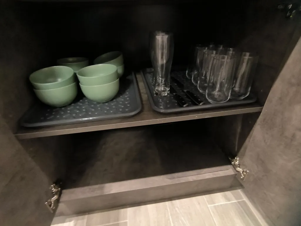 Современный коттедж в пригороде с баней и горячим чаном