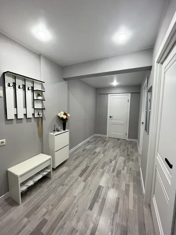 Уютная солнечная квартира с большой лоджией и видом на весь город