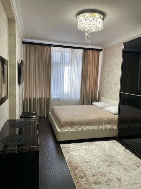 Уютная квартира в центре города с видом на море