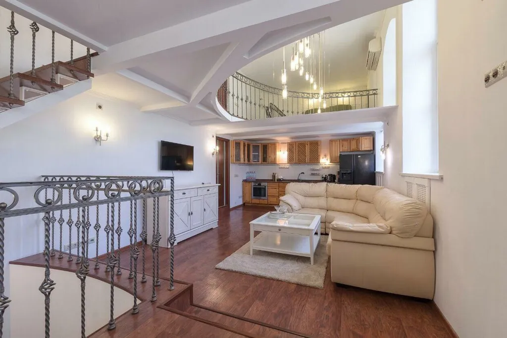 Трехуровневые апартаменты у Кремля