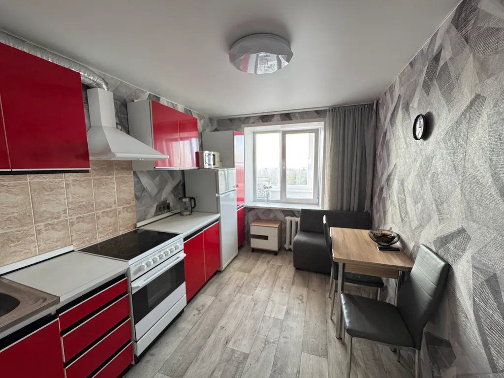 Видовая квартира. Парк! Бесконтактный заезд 24/7, кровать King-Size!